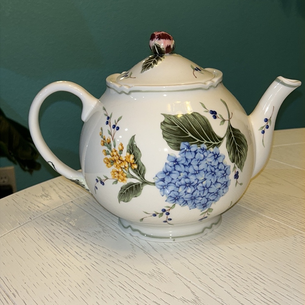 Princess House Vintage Garden Ceramic Tea Pot - Picture 2 of 5